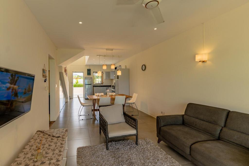 Pointe aux Sable Stella Marris Beachfront Villa מראה חיצוני תמונה