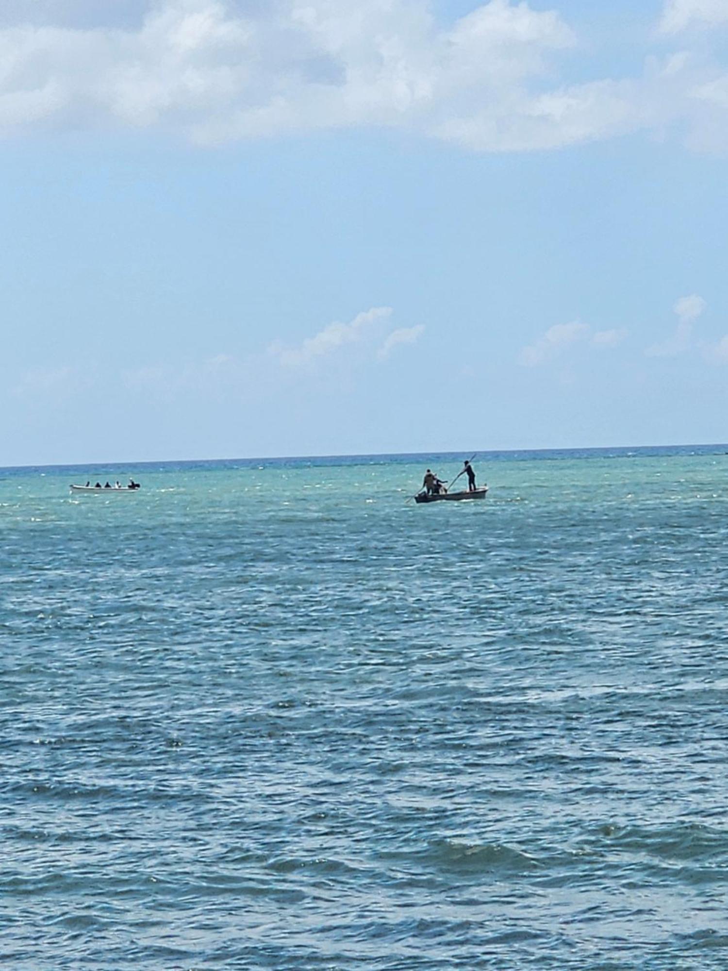 Pointe aux Sable Stella Marris Beachfront Villa מראה חיצוני תמונה
